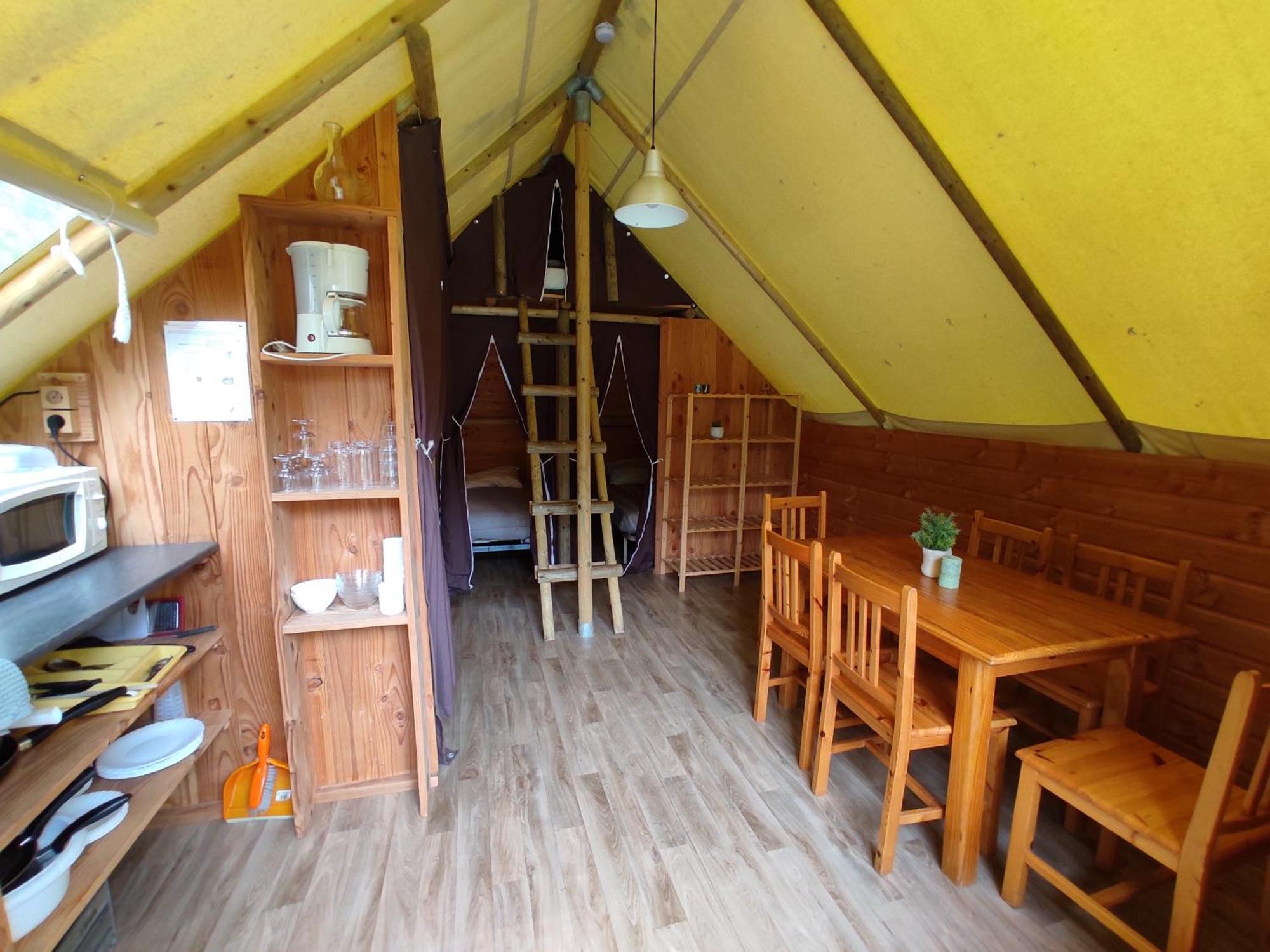 Camping Le Rouge Gorge **** 10' Puy Du Fou Saint-Laurent-sur-Sèvre Exterior foto