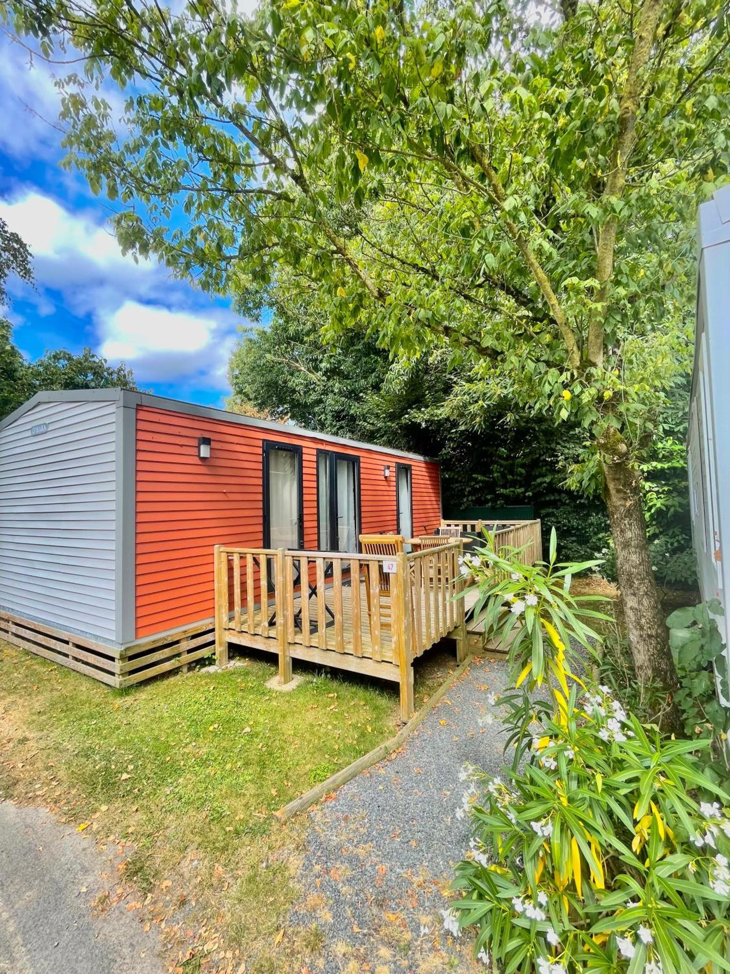 Camping Le Rouge Gorge **** 10' Puy Du Fou Saint-Laurent-sur-Sèvre Exterior foto